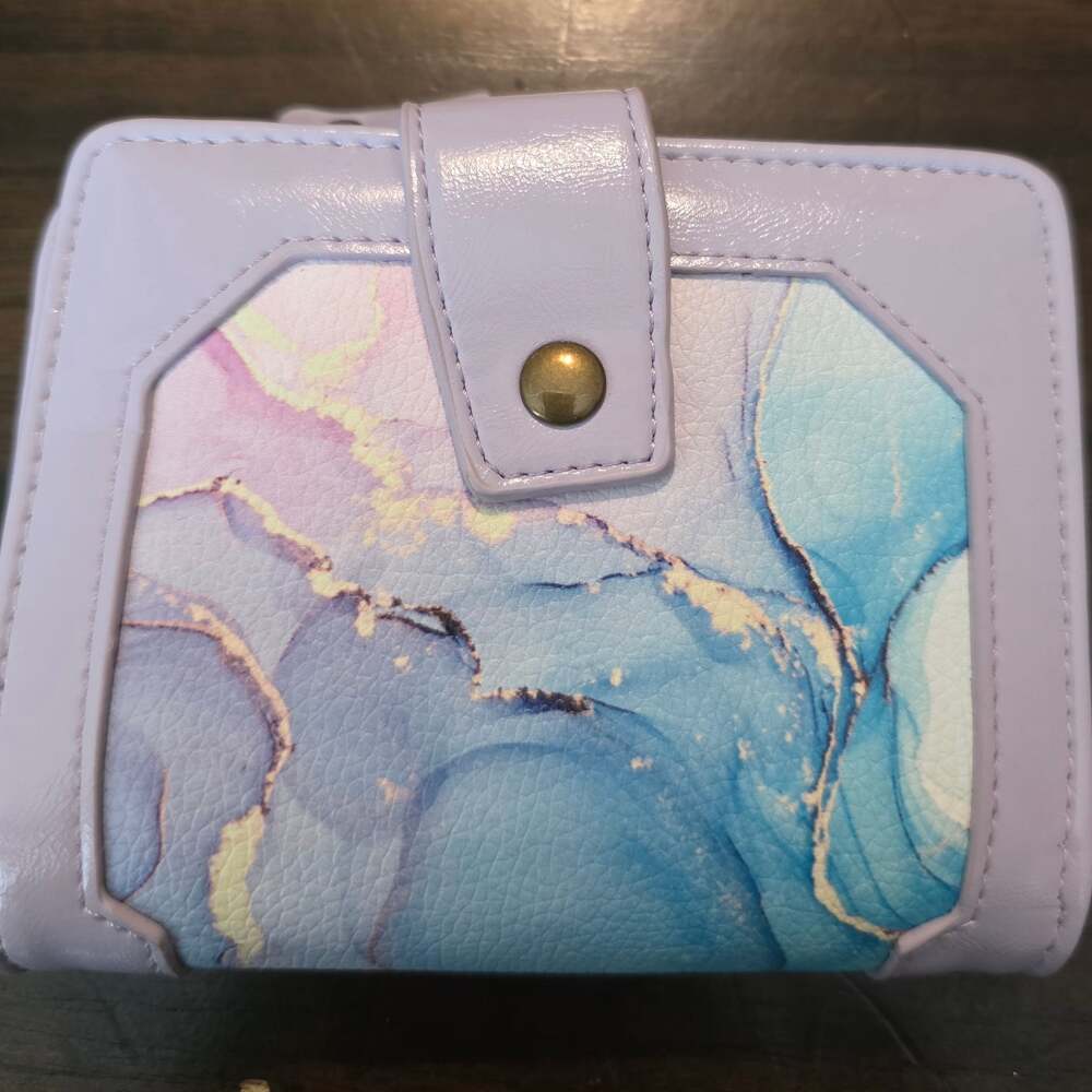 Icing Small Bifold Wallet with Marble Ink Pattern and tons of slots!